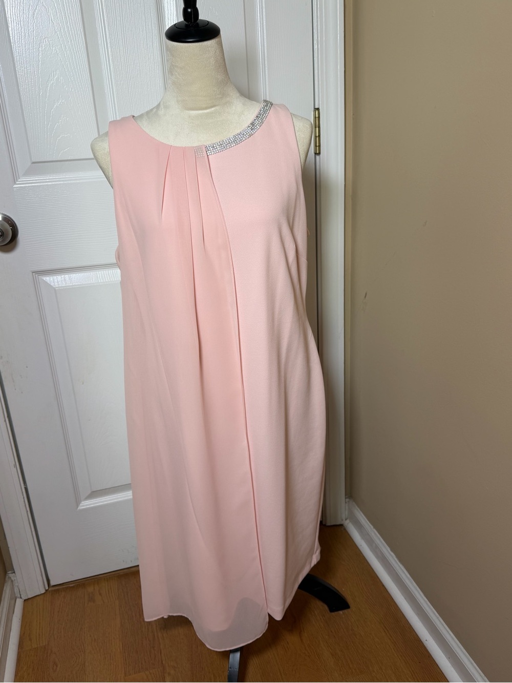 SLNY Blush Pink Sleeveless Dress with Rhinestone Neckline Evening Wear Formal 14